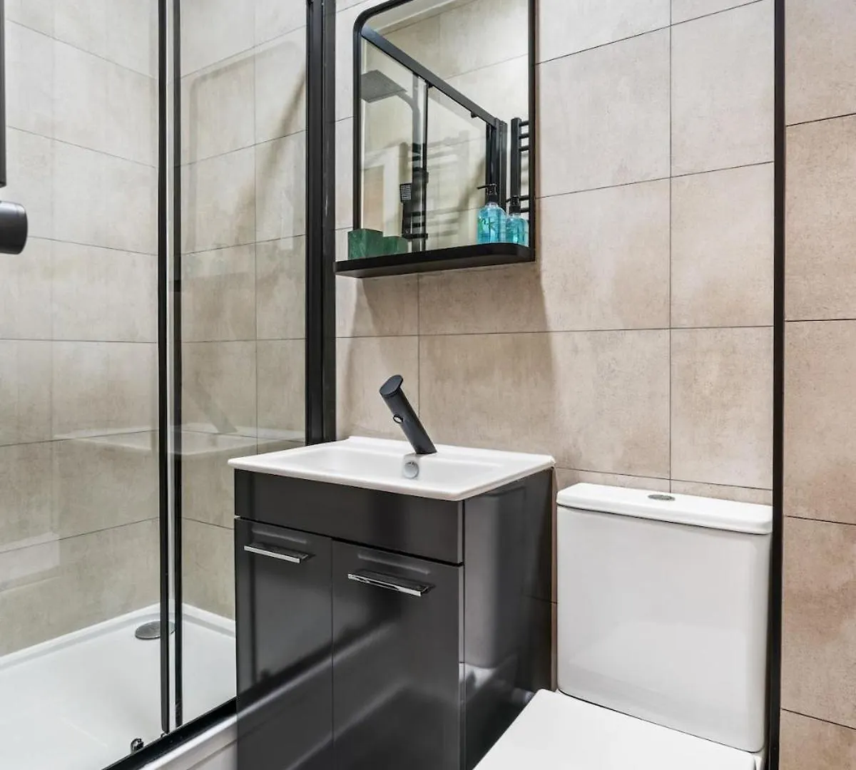 Modern Flat By Train St & Must-See Sights Brighton